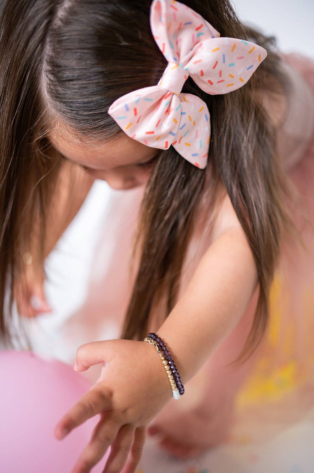 Pink Sprinkle Birthday Bows: Medium Bow / Alligator Clip Right