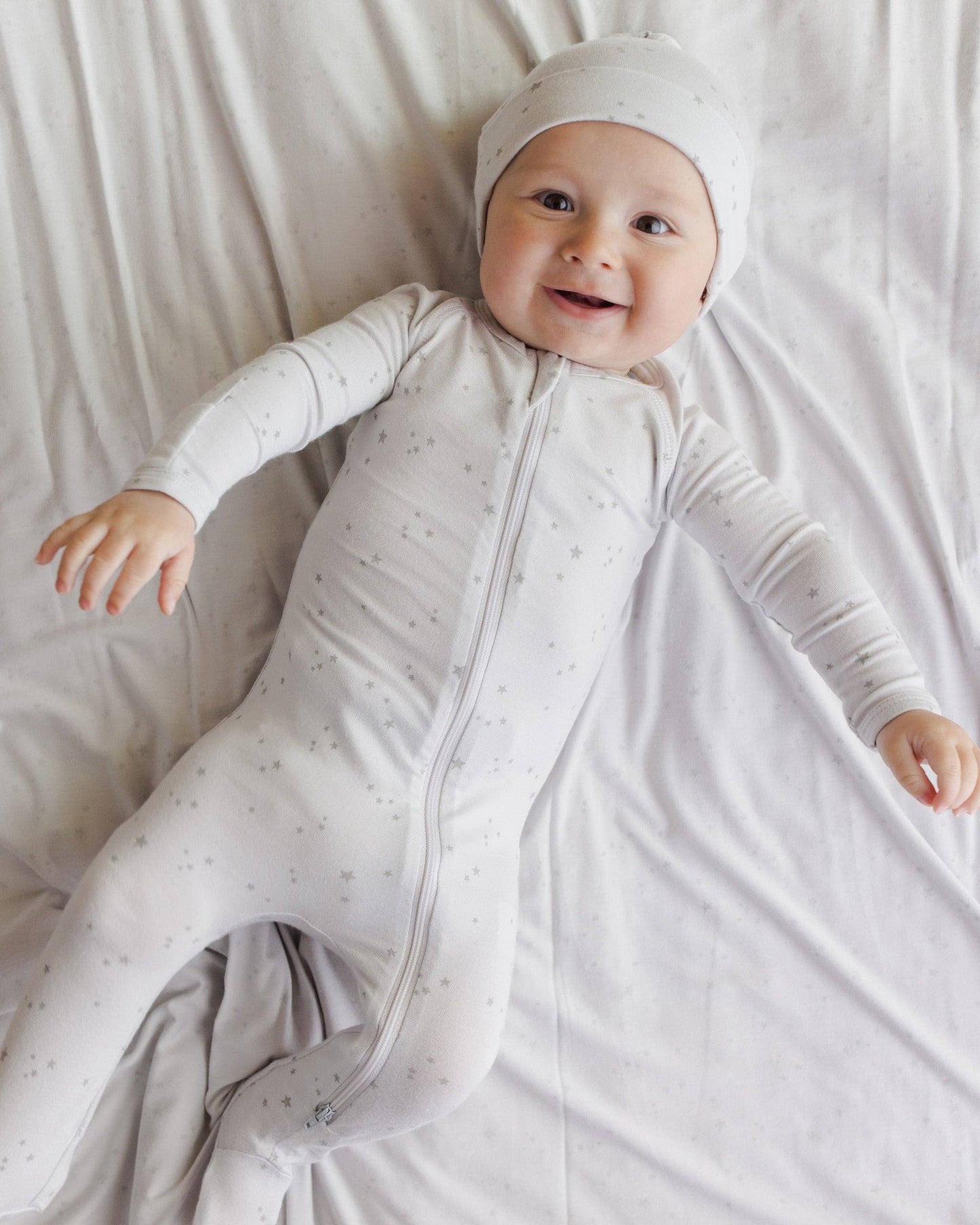 Knotted Baby Hat Stars: 0-6M