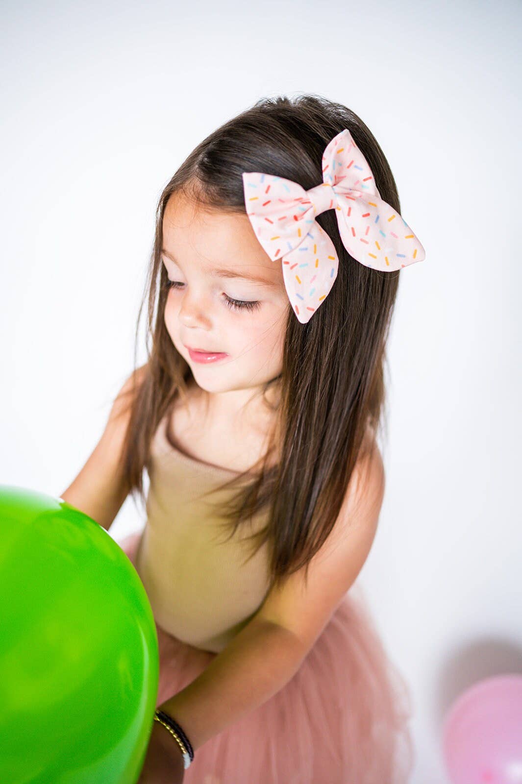 Pink Sprinkle Birthday Bows: Medium Bow / Alligator Clip Right