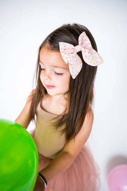 Pink Sprinkle Birthday Bows: Medium Bow / Alligator Clip Right